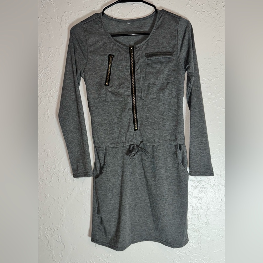 Long Sleeve zipper pocket size xs